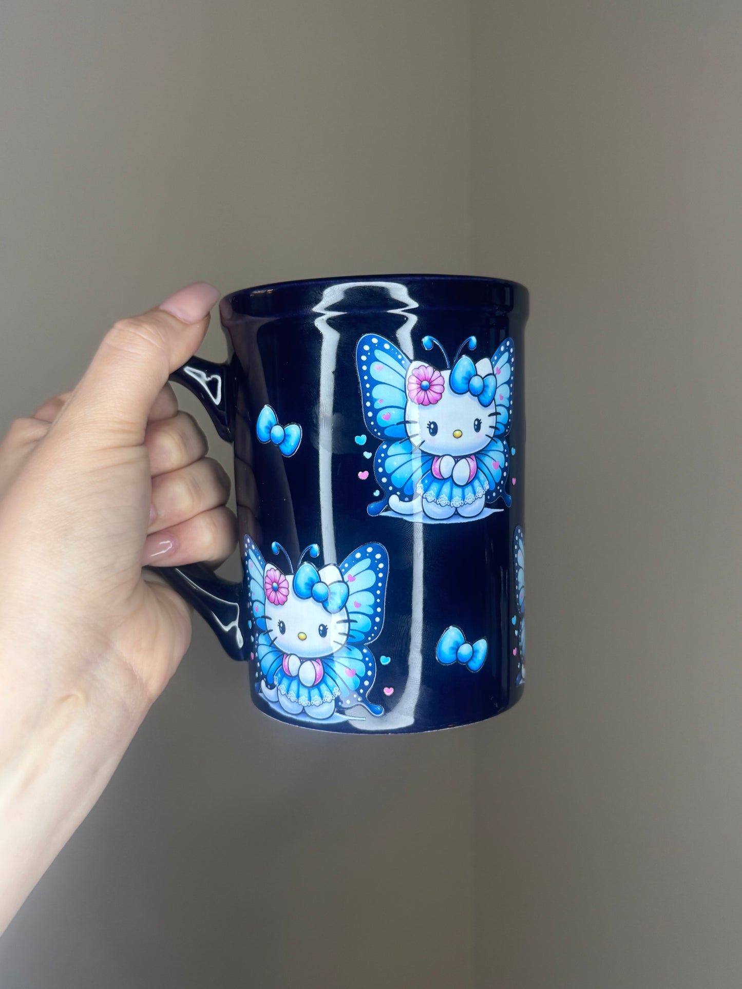 HK butterfly mug