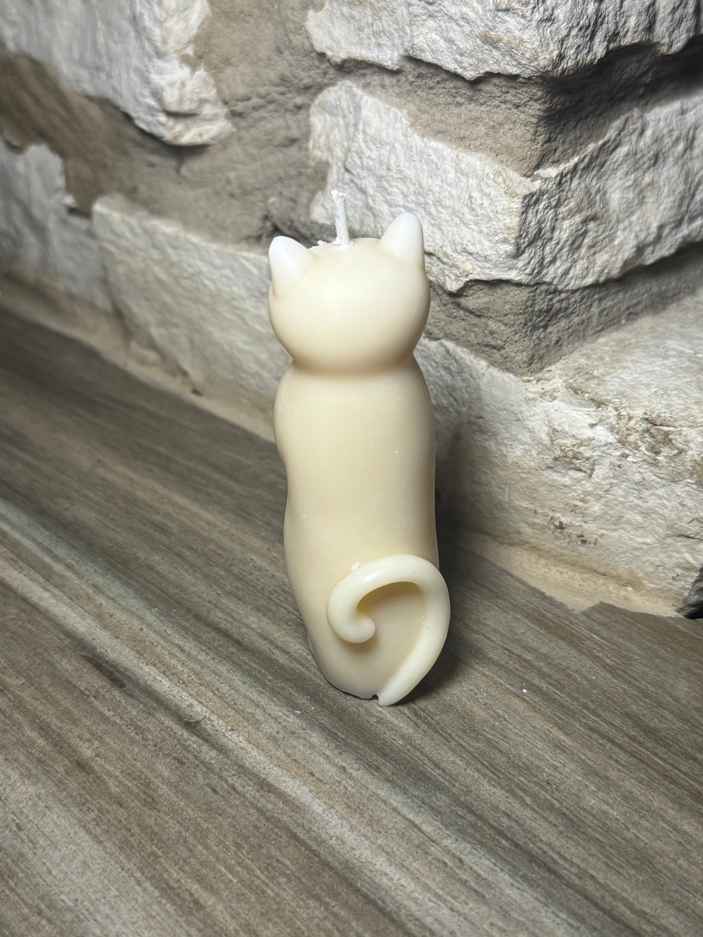 Mini cat pillar candle