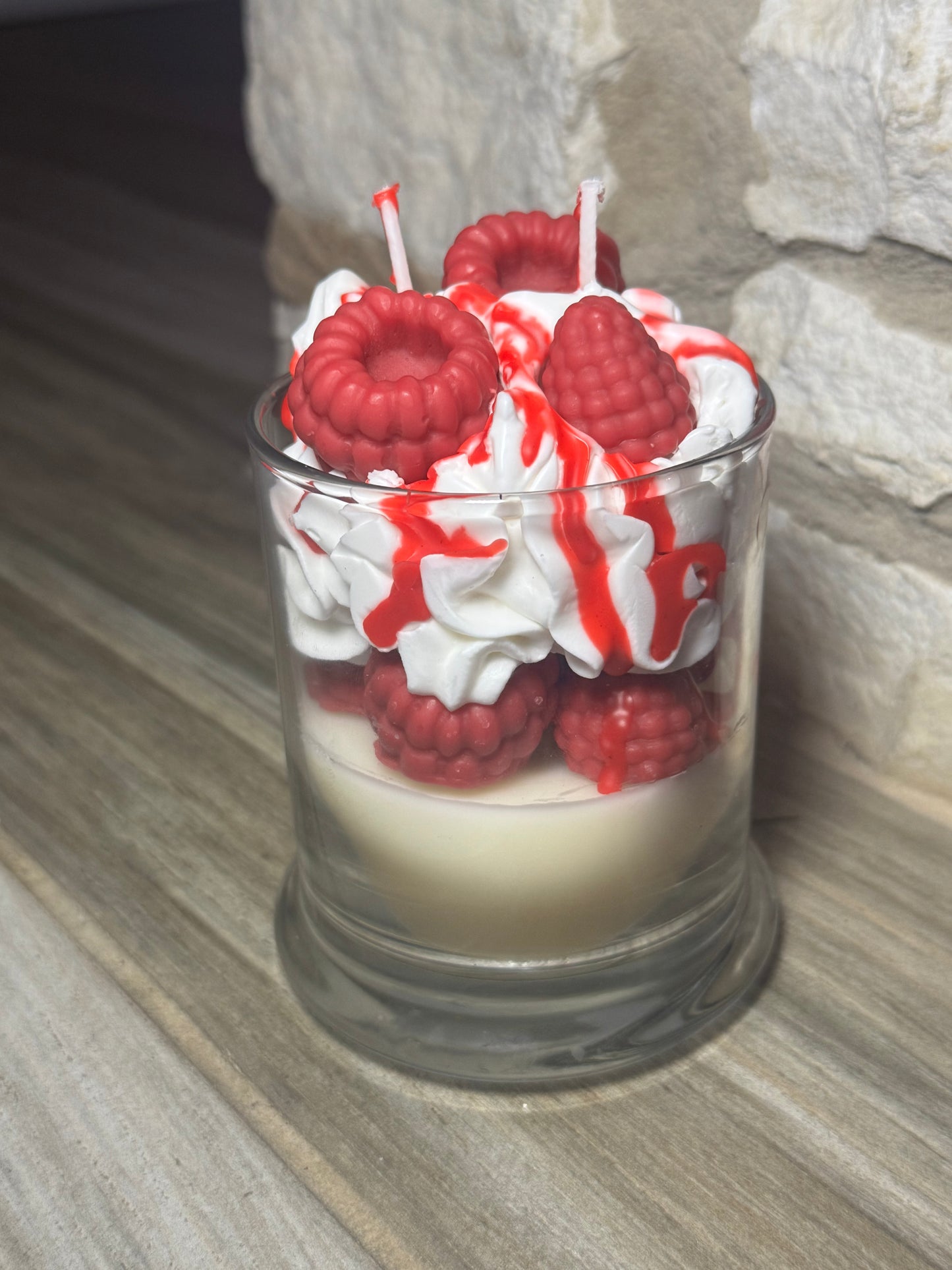 Raspberry vanilla candle