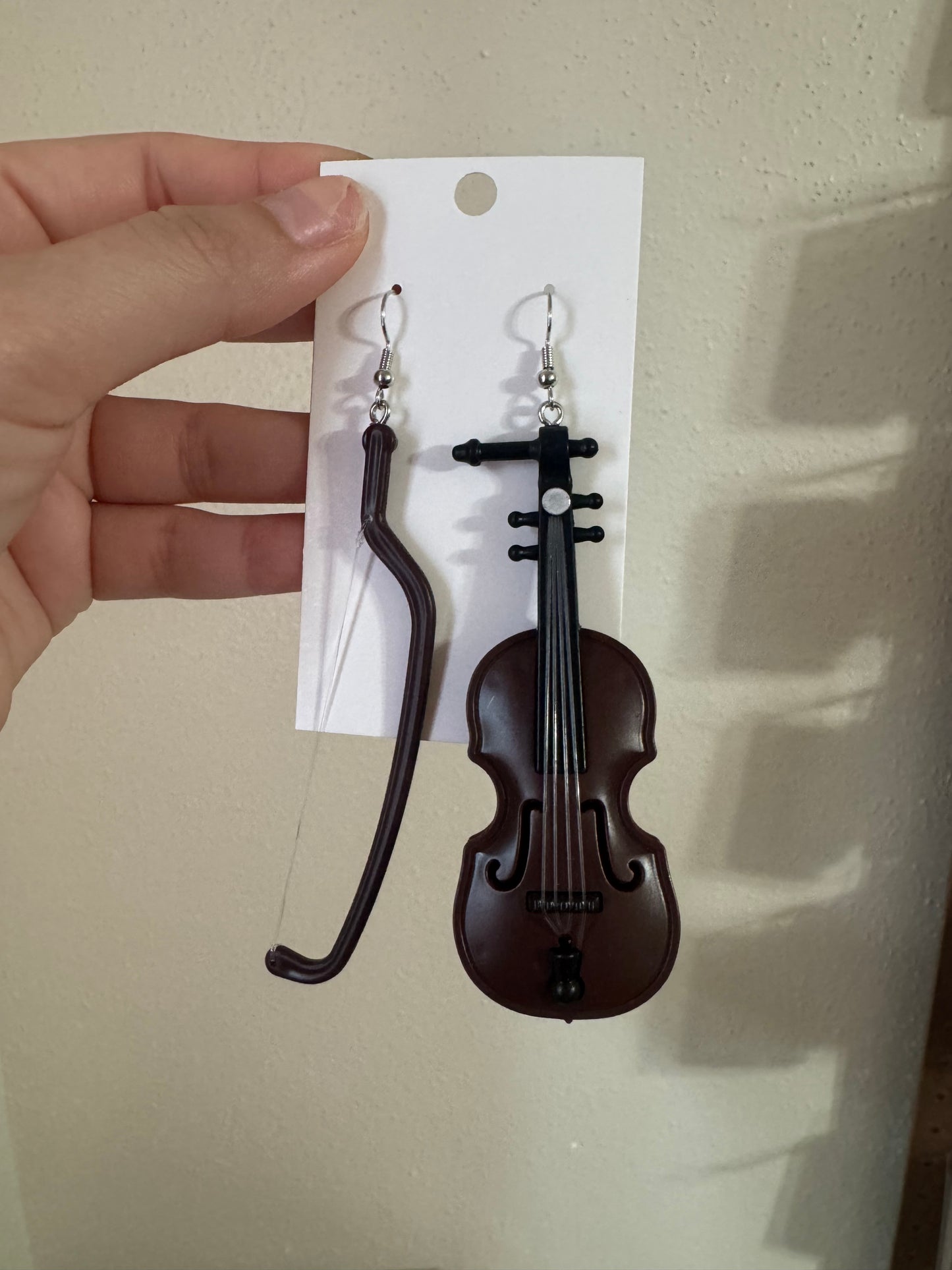 Violin earrings