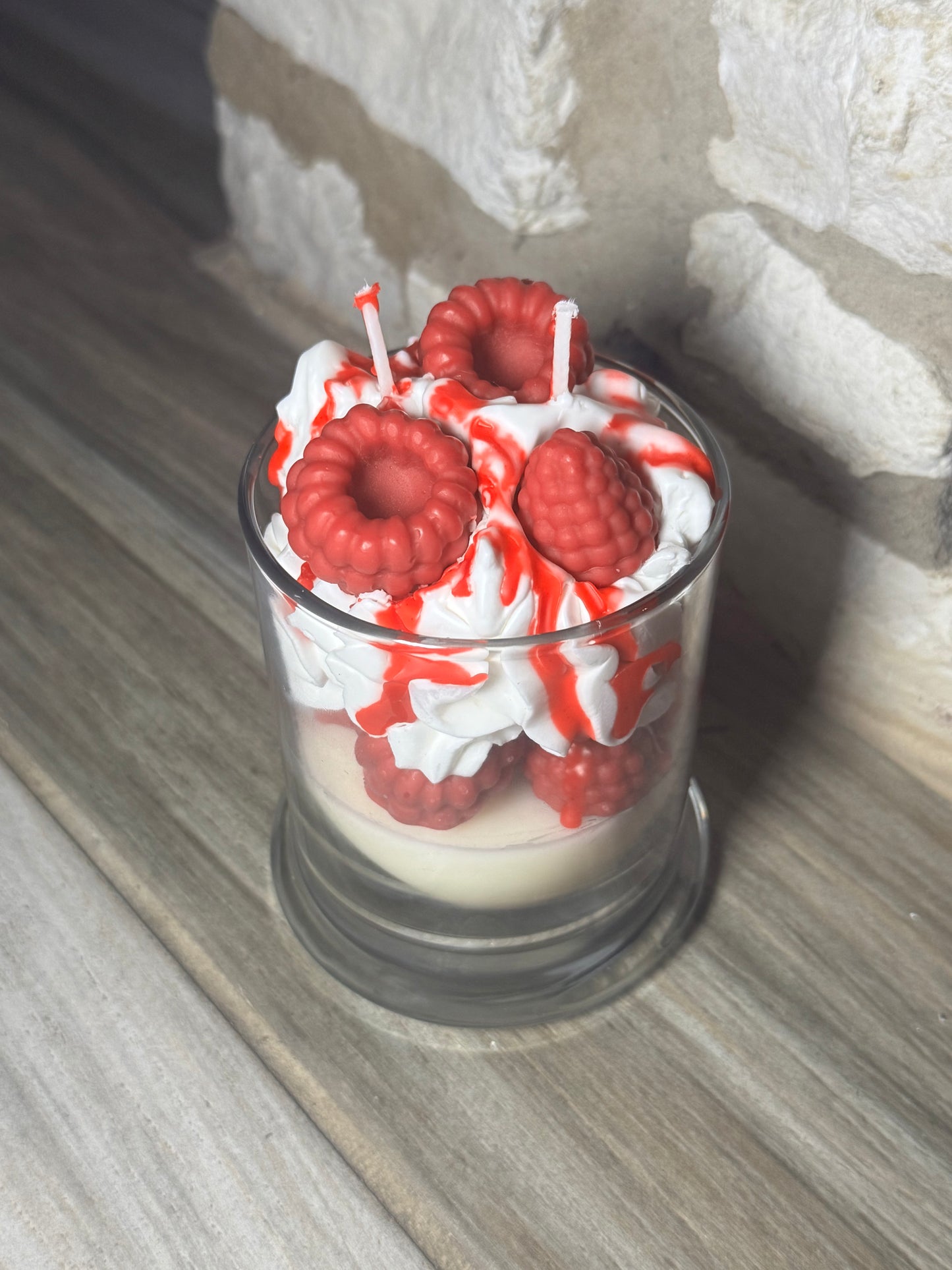 Raspberry vanilla candle