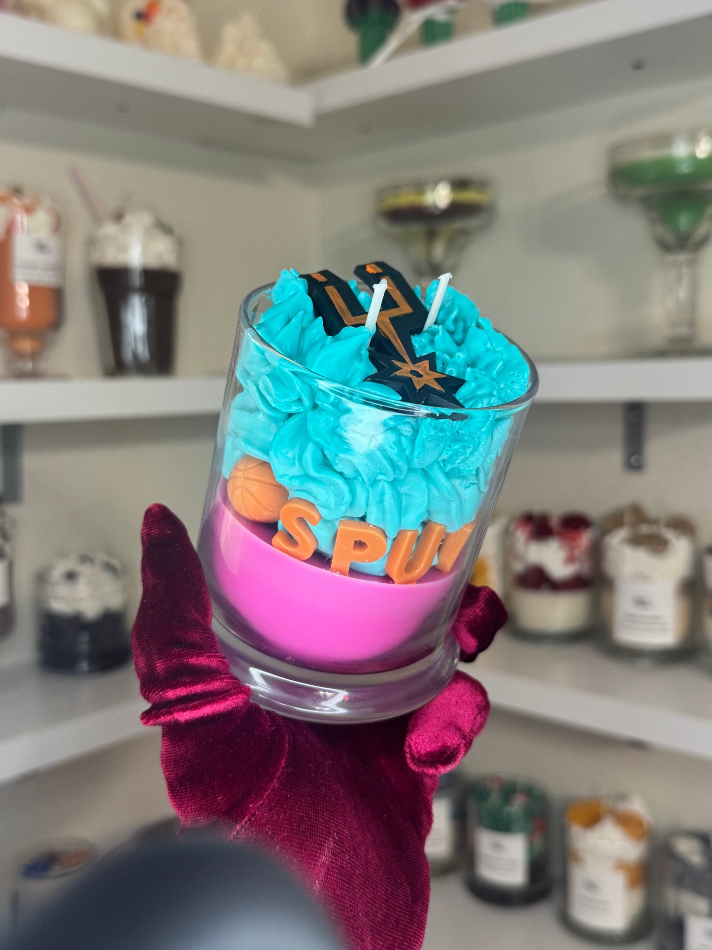 Spurs candle