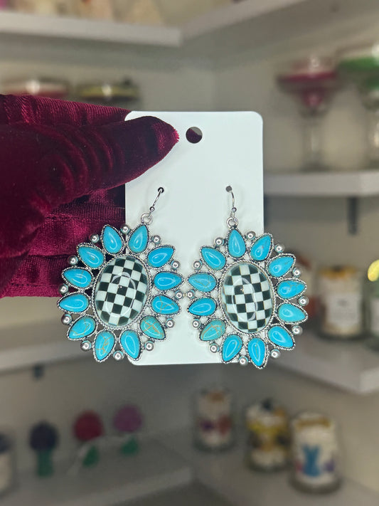 Checkered turquoise earrings ￼